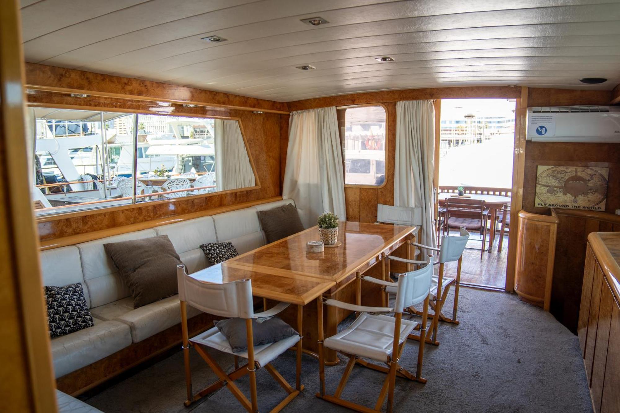 Habitacion Marineria Boat Aloha Barcelona Zewnętrze zdjęcie