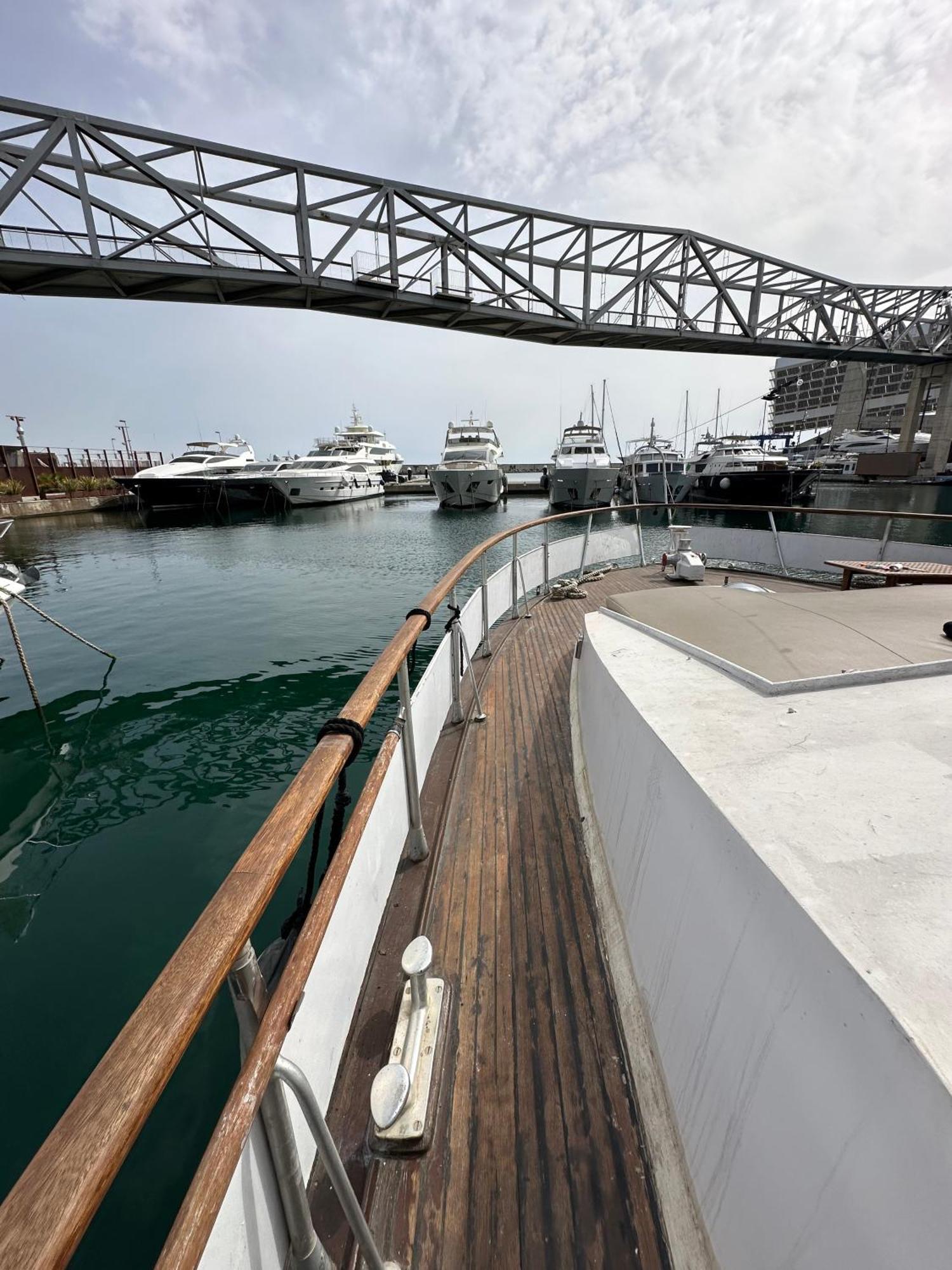 Habitacion Marineria Boat Aloha Barcelona Zewnętrze zdjęcie