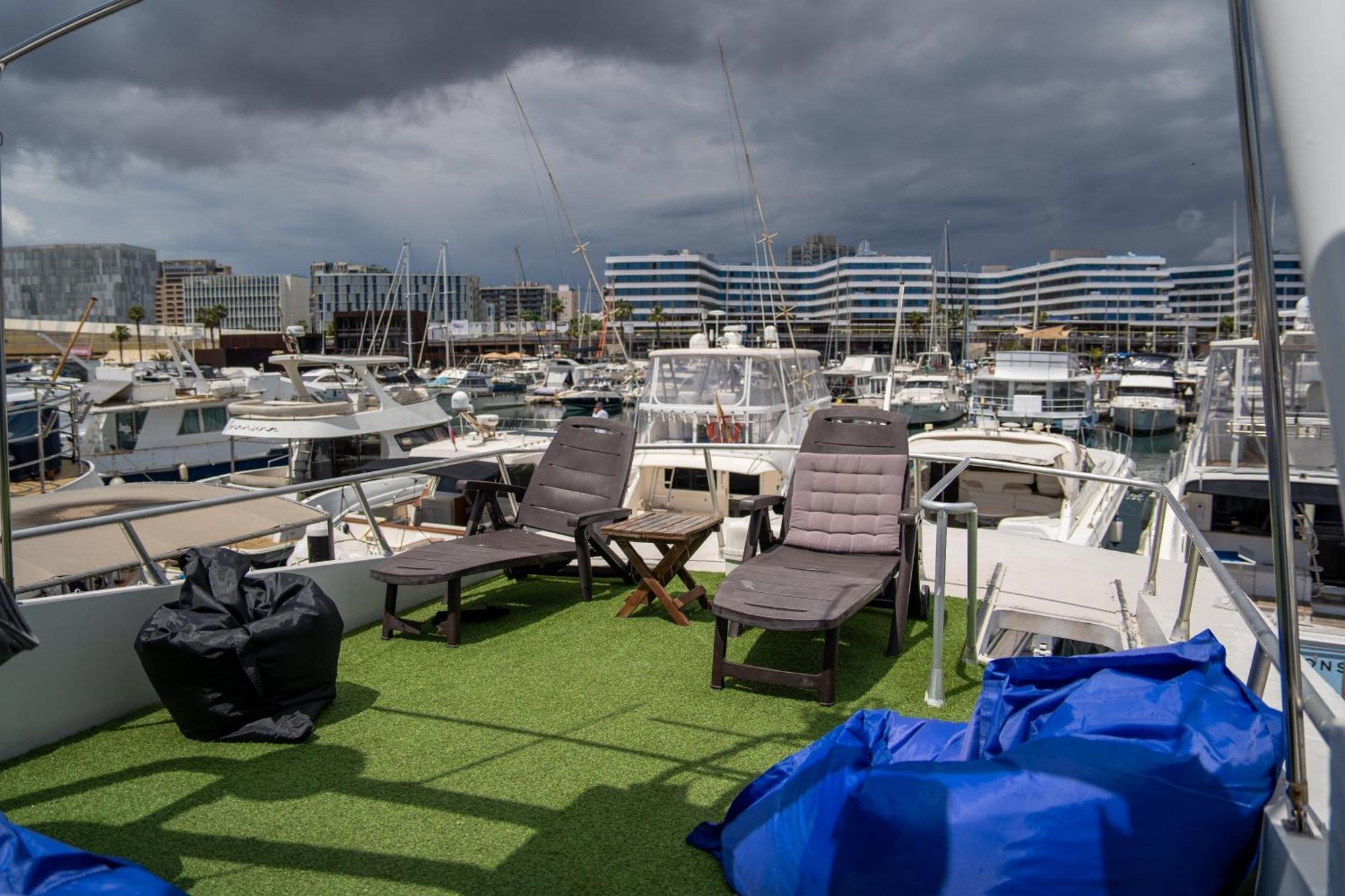 Habitacion Marineria Boat Aloha Barcelona Zewnętrze zdjęcie
